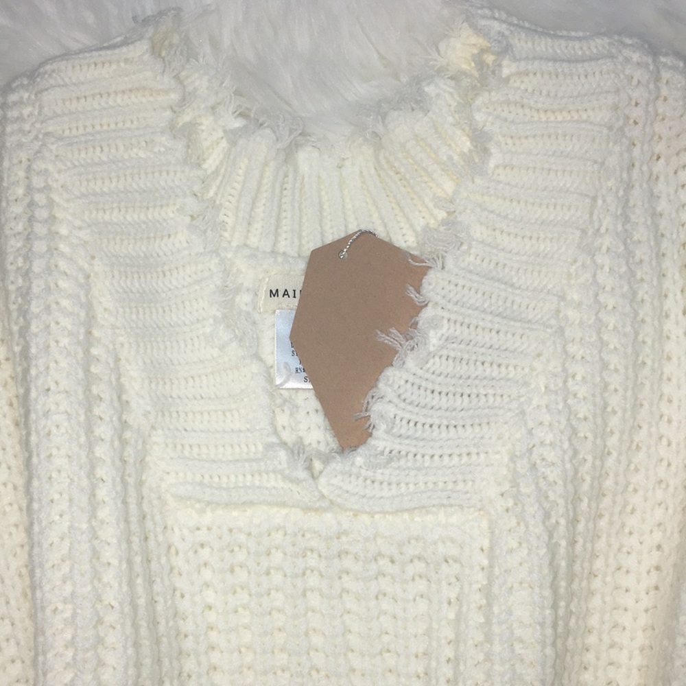 Ivory White Oversized Distressed Sweater - Picture 4 of 6